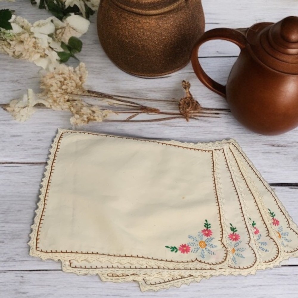 Vintage 50’s Cross Stitched Linen Napkins